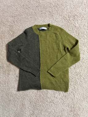 Zara Women's Green Colorblock Asymmetric Seam Knit Sweater